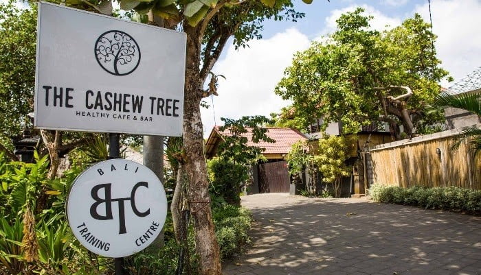 ẩm thực chay bali - cashew cafe bar